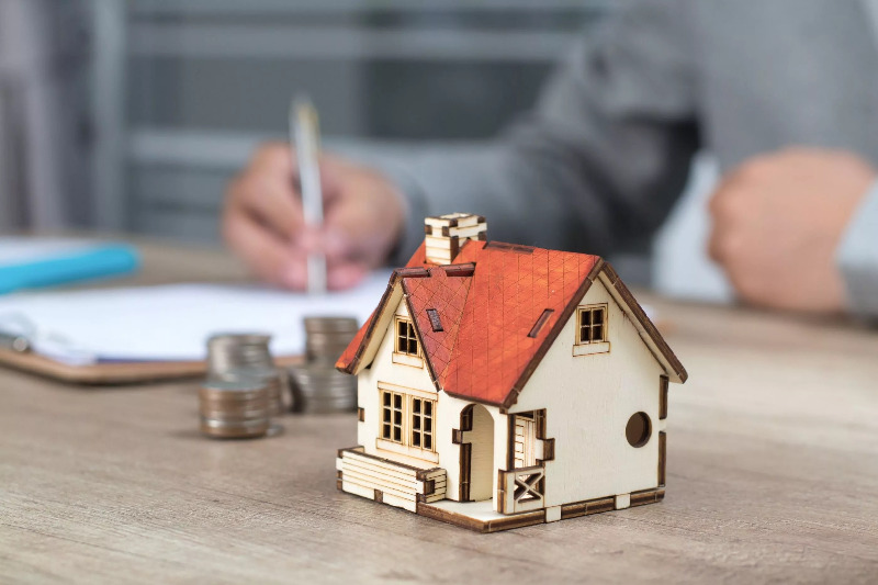 Blockchain Revolutionizing Real Estate: A Decentralized Future